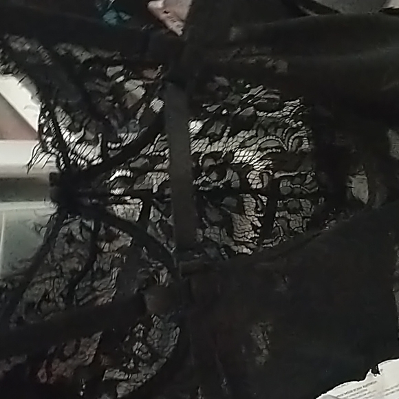 Nwt black lace body suit - Picture 4 of 10